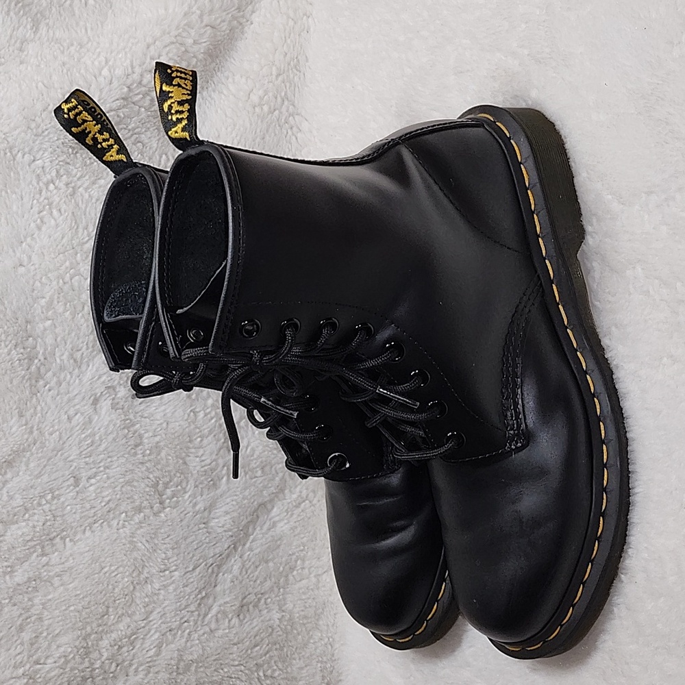 Dr. Martens 1460 Smooth Leather Lace Up Non Slip Chunky  Boots 8 - Picture 6 of 16